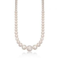 Graduated cream pearl necklet