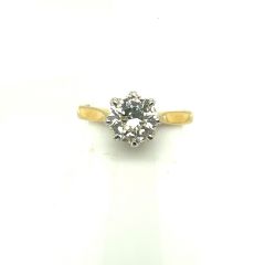 Pre-Loved Single Stone Claw Set Ring 