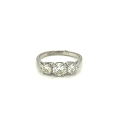 Pre-Loved 3 Stone Diamond Claw Ring 