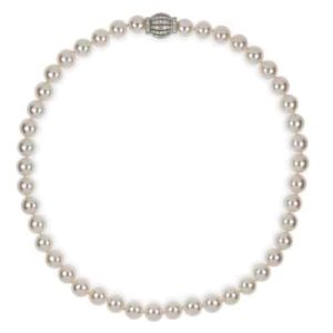 Pearl Necklace With Diamond Clasp